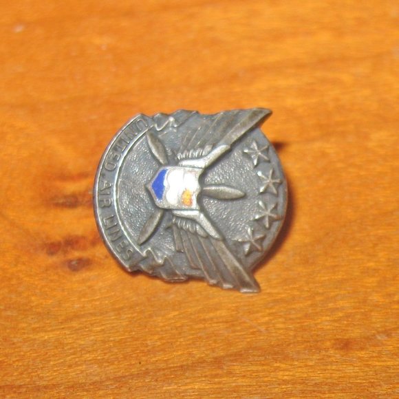 Vintage United Airlines Service Lapel Pin w Embossed Stars Wings Propeller - Picture 3 of 7